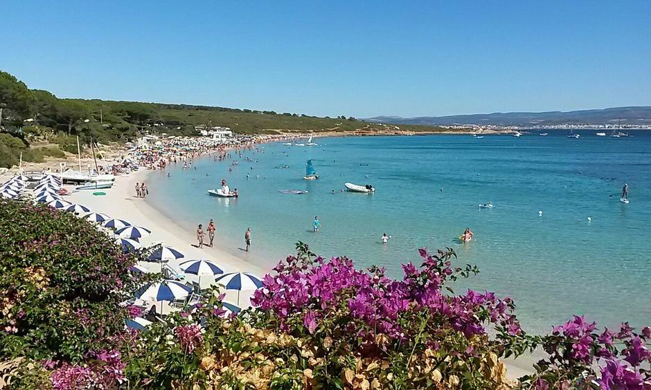 bombarde beach alghero